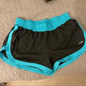 Champion (C9) DuoDry Women’s Shorts in M.